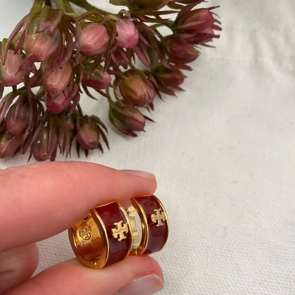 TORY BURCH Kira enamel huggie hoop earrings
